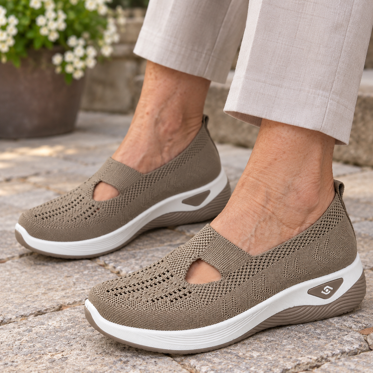 CARRY | Orthopaedic Slip-On Shoes